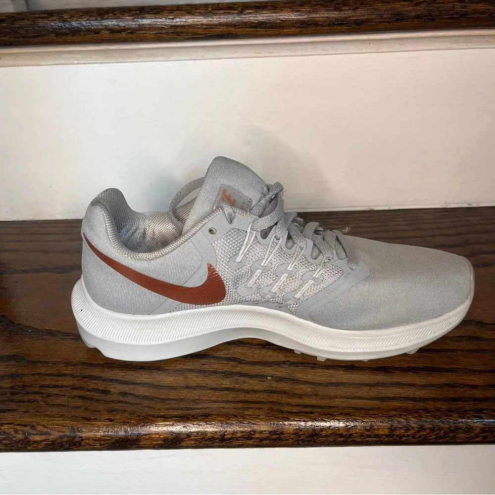 Nike Run Swift Women’s Running Shoes 7 without box - Picture 8 of 10